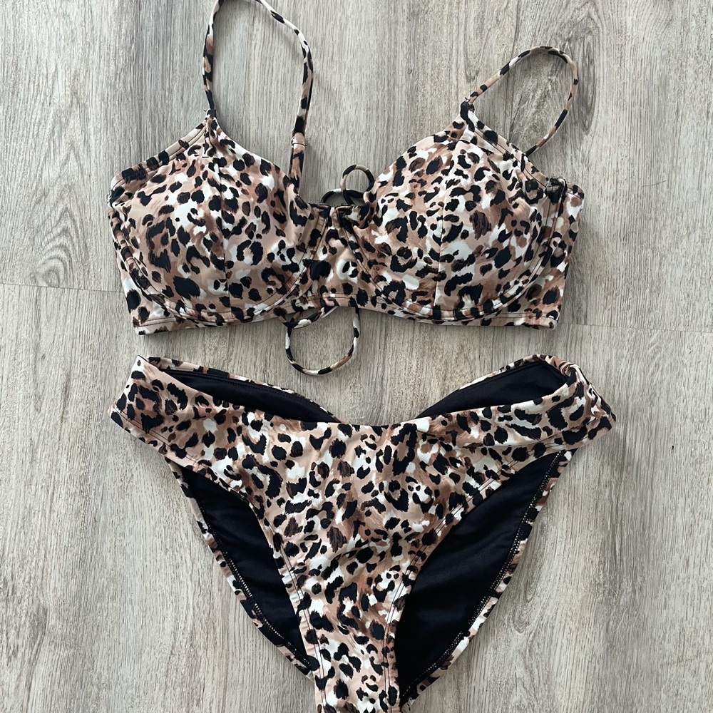 Leopard print bikini